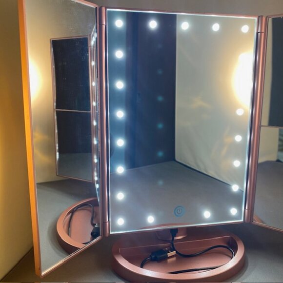 Dresser Mount Tri-Fold Adjustable Lighted Vanity Mirror 21 LED Lights 3x/2x/1x - Picture 2 of 11